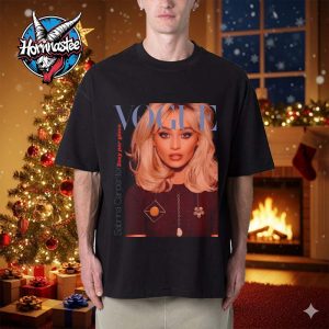 Sabrina Carpenter Vogue Italia Cover In Prada 2025 Sexy Per Gioco Unisex T Shirt