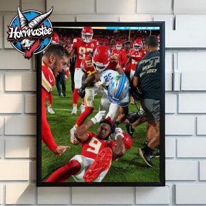 Brian Branch Slaps JuJu Smith Schuster Chiefs And Lions Sunday Night Football Poster Home Decor Canvas